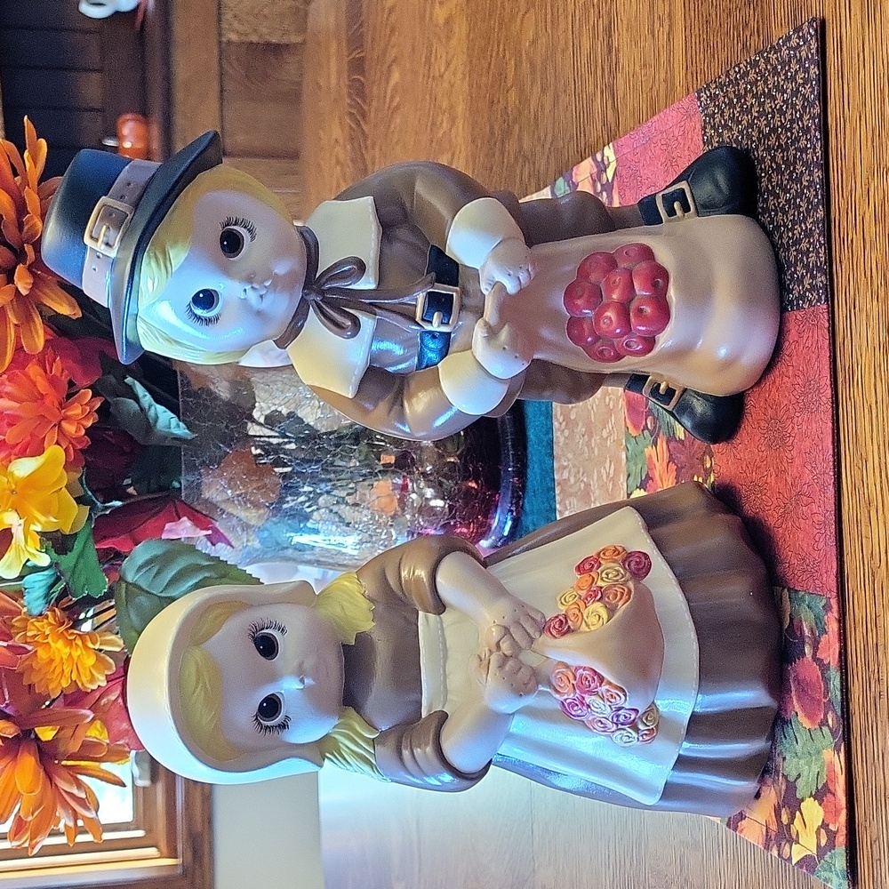 Ceramic Thanksgiving Pilgrims
